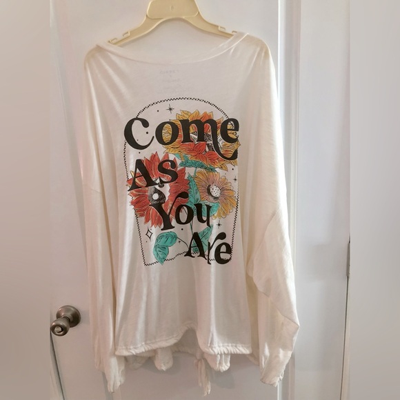 Torrid sz 4 Classic Fit Cotton Drop Shoulder Long Sleeve Tie Hem Tee NWT - Picture 6 of 8